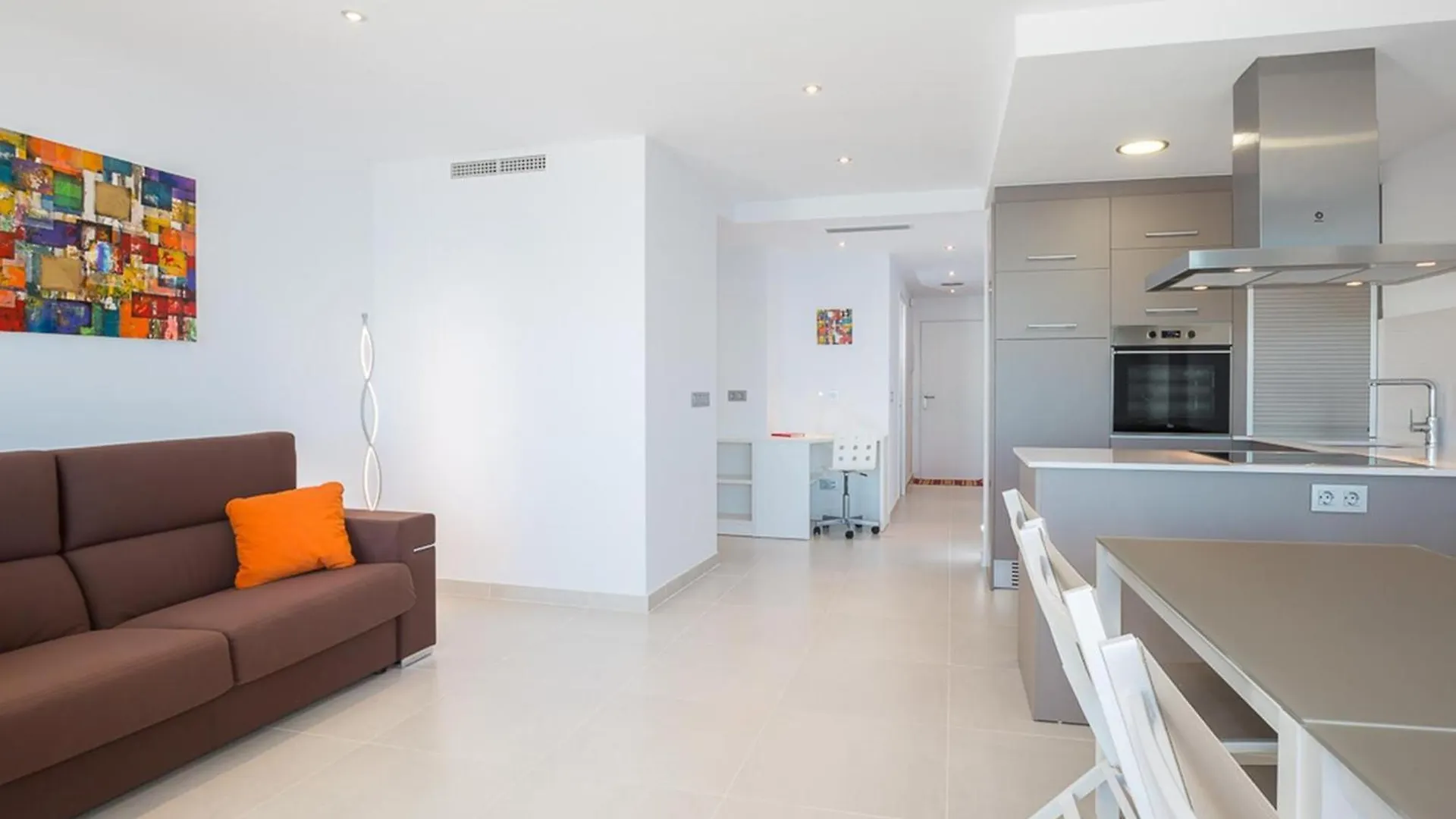 Apartamento Moderno, Renovado Y Soleado Con Vistas Panoramicas Al Mar En Primera Linea De Playa - Es-228-100 Roses Spanyolország